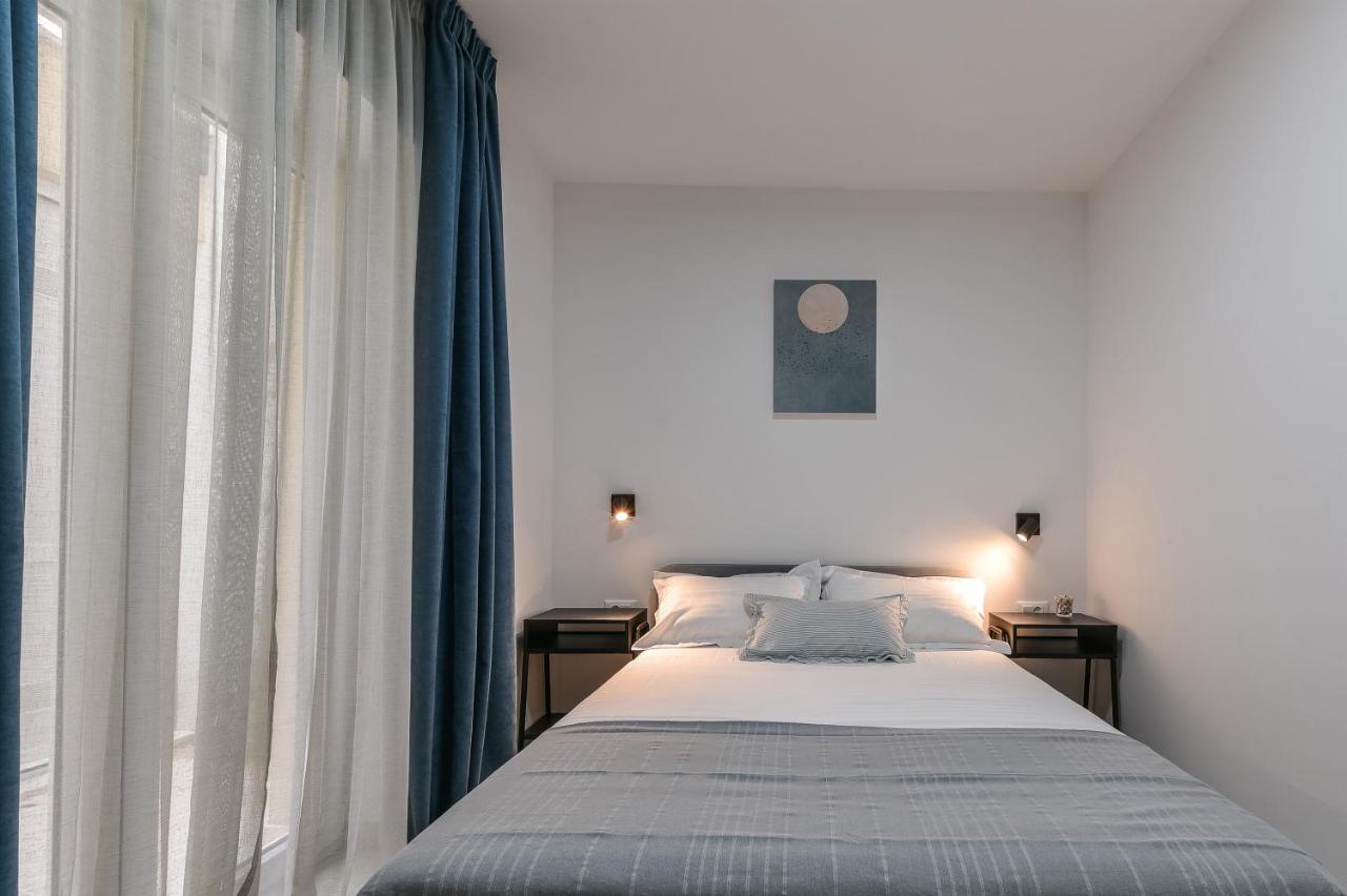Apartman Festini Pag Pag Town Exteriör bild