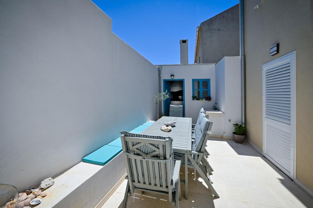 Apartman Festini Pag Pag Town Exteriör bild