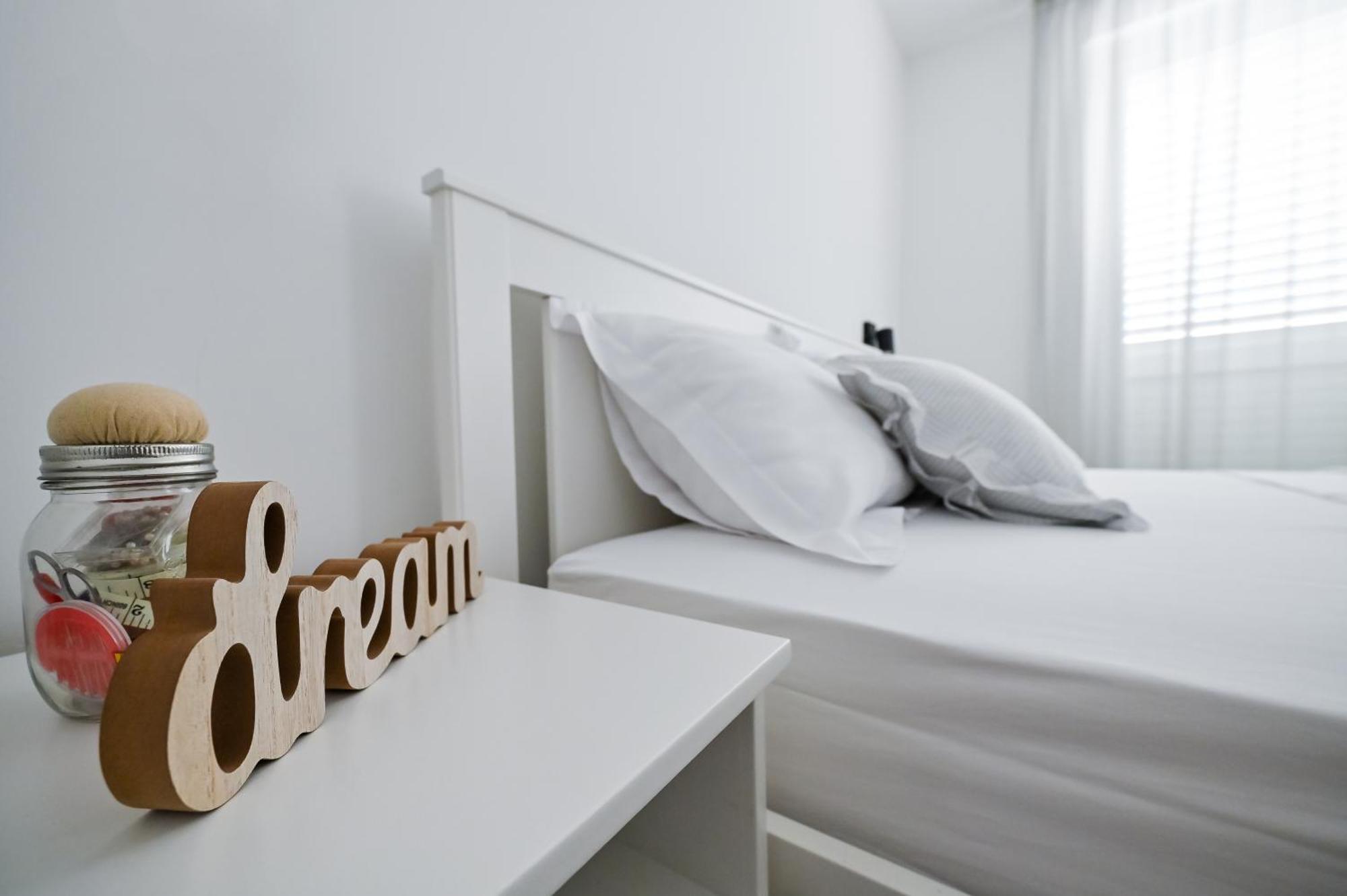 Apartman Festini Pag Pag Town Exteriör bild